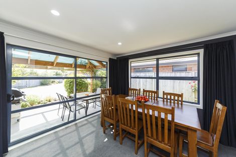 Photo of property in 99a Schnell Drive, Kelvin Grove, Palmerston North, 4414