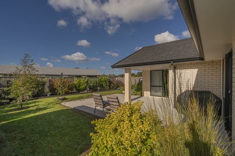 Photo of property in 2 Debenham Drive, Whitianga, 3510