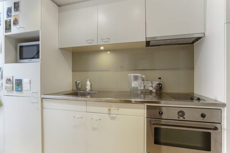 Photo of property in Latitude 37 East Apartments, 2l/20 Pakenham Street East, Auckland Central, Auckland, 1010