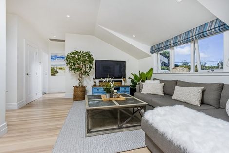 Photo of property in 103 The Esplanade, Manly, Whangaparaoa, 0930