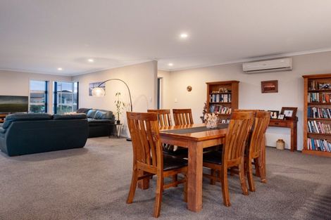 Photo of property in 48 Farrier Street, Papamoa, 3118