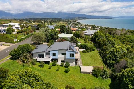 Photo of property in 37 Bay Vista Drive, Pohara, Takaka, 7183