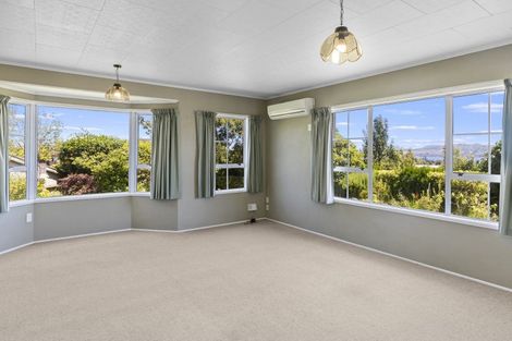 Photo of property in 2/26 Hammersmith Street, Richmond Heights, Taupo, 3330