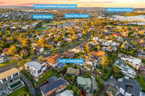 Photo of property in 1/181 Luckens Road, West Harbour, Auckland, 0618