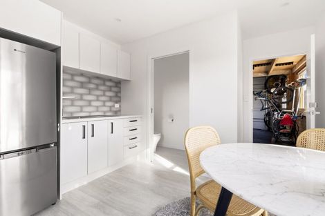 Photo of property in 1 Woodstock Road, Fairfield, Hamilton, 3214