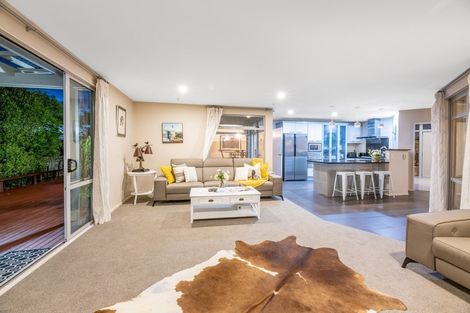 Photo of property in 37b Macleans Road, Bucklands Beach, Auckland, 2014