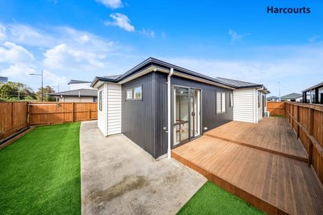 Photo of property in 26 Survila Street, Takanini, 2110