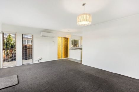 Photo of property in 3/108 East Tamaki Road, Papatoetoe, Auckland, 2025
