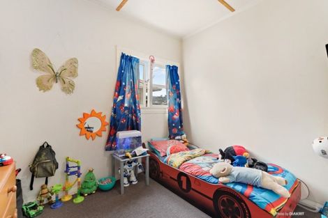 Photo of property in 7 Murray Street, Island Bay, Wellington, 6023