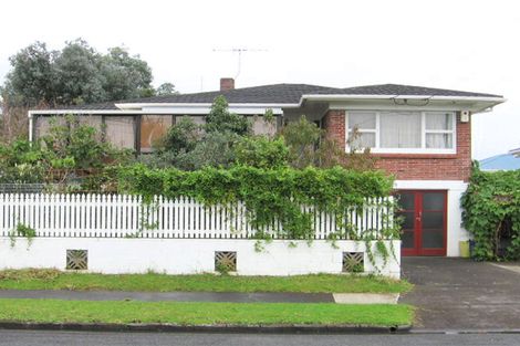 Photo of property in 46 Tiraumea Drive, Pakuranga, Auckland, 2010