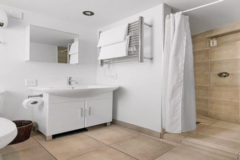 Photo of property in 11 Campbell Road, Mount Maunganui, 3116