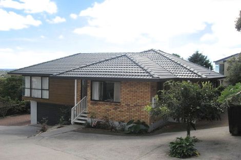 Photo of property in 5a Mccahill Views, Botany Downs, Auckland, 2010