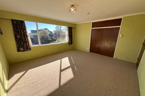 Photo of property in 1 Guernsey Place, Fitzherbert, Palmerston North, 4410