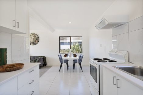 Photo of property in 1/26 Karepo Crescent, Ranui, Auckland, 0612