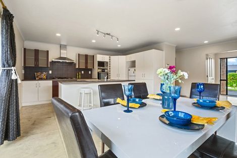 Photo of property in 7 Bullmore Place, Pukehangi, Rotorua, 3015