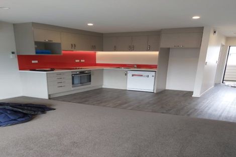 Photo of property in 80d Shakespeare Road, Waltham, Christchurch, 8023