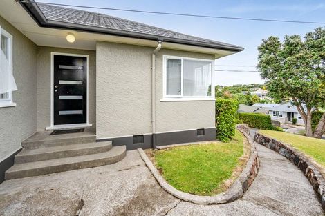 Photo of property in 17 Rainsford Street, Moturoa, New Plymouth, 4310