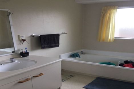 Photo of property in 1 Moir Street, Balclutha, 9230