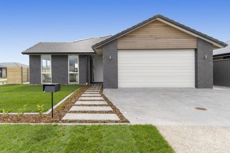 Photo of property in 2 Taffe Crescent, Pyes Pa, Tauranga, 3112