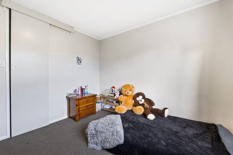 Photo of property in 8a Elm Grove, Westown, New Plymouth, 4310