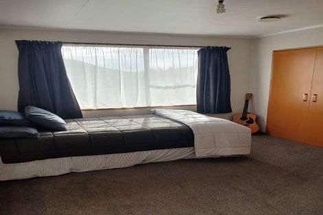 Photo of property in 35 Halsey Street, Clinton, 9534