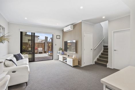 Photo of property in 17 Eyton Kay Road, Hobsonville, Auckland, 0616