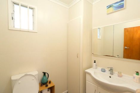 Photo of property in 2 Dundee Street, Strathern, Invercargill, 9812