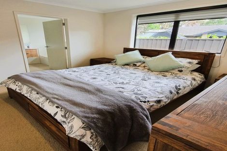 Photo of property in 22 Bridle Way, Omokoroa, 3114