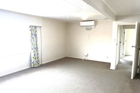 Photo of property in 2/1 Proctor Lane, Tawa, Wellington, 5028