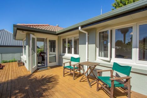 Photo of property in 4 Selwyn Road, Lynmore, Rotorua, 3010