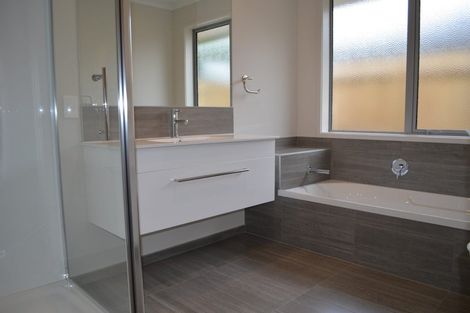 Photo of property in 39 Leet Crescent, Papamoa Beach, Papamoa, 3118