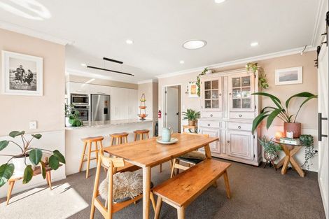 Photo of property in 2 Barnett Place, Te Puke, 3119