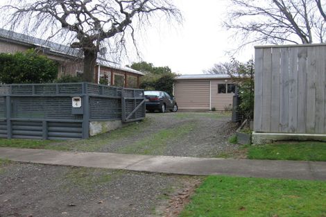 Photo of property in 4 Rosalie Terrace, Kelvin Grove, Palmerston North, 4414