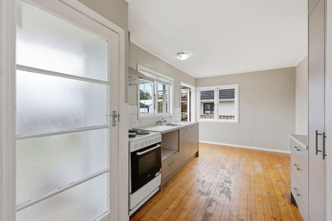 Photo of property in 47 Fairdene Avenue, Henderson, Auckland, 0610