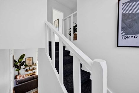 Photo of property in 38b Breakwater Road, Moturoa, New Plymouth, 4310