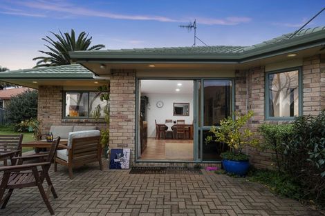 Photo of property in 10 Wouldbank Way, Welcome Bay, Tauranga, 3112