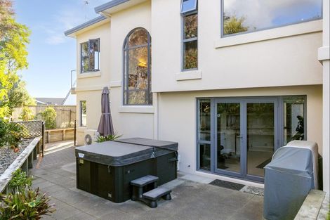 Photo of property in 2/85 Harvey Street, Waipahihi, Taupo, 3330