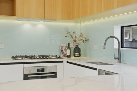 Photo of property in 28b Kereru Street, Henderson, Auckland, 0612