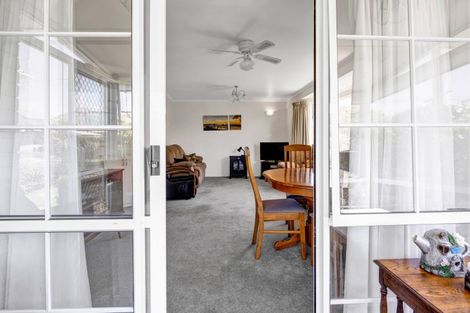 Photo of property in 20 Sackville Street, Fitzroy, New Plymouth, 4312