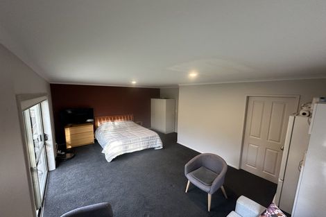 Photo of property in 37 Condor Place, Unsworth Heights, Auckland, 0632