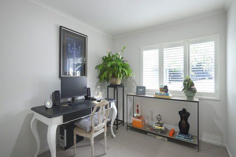 Photo of property in 57 Roberta Crescent, Orewa, 0931