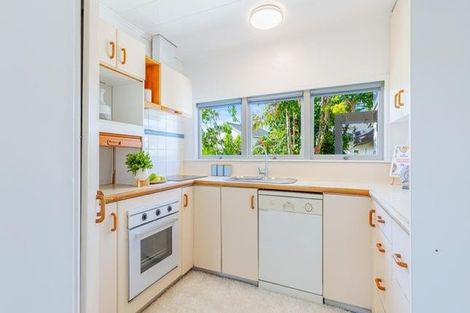 Photo of property in 30 County Road, Torbay, Auckland, 0630