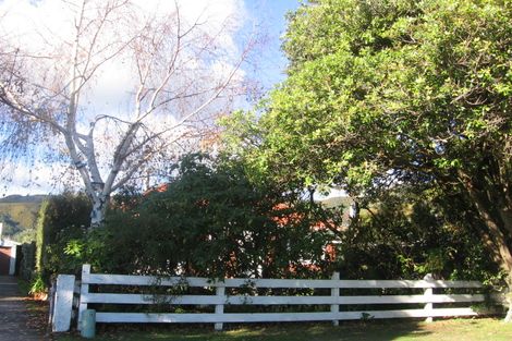 Photo of property in 18 Collingwood Street, Waterloo, Lower Hutt, 5011