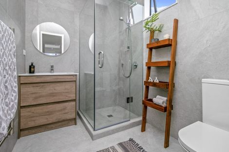 Photo of property in 18 Porowha Road, Westgate, Auckland, 0814