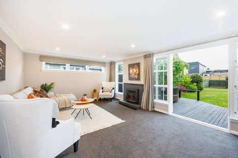 Photo of property in 7 Stirling Crescent, Hokowhitu, Palmerston North, 4410