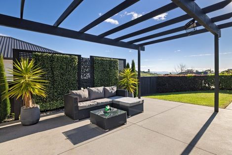 Photo of property in 19 Ballintoy Park Drive, Welcome Bay, Tauranga, 3175