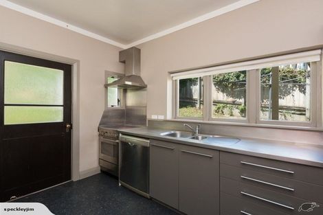 Photo of property in 51a Majoribanks Street, Mount Victoria, Wellington, 6011