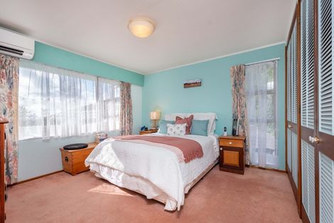 Photo of property in 54 Woodman Drive, Tawa, Wellington, 5028