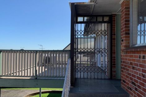 Photo of property in 2/23 Akarana Avenue, Mount Roskill, Auckland, 1041