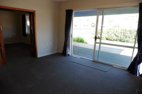 Photo of property in 4 Anderson Road, Taradale, Napier, 4112